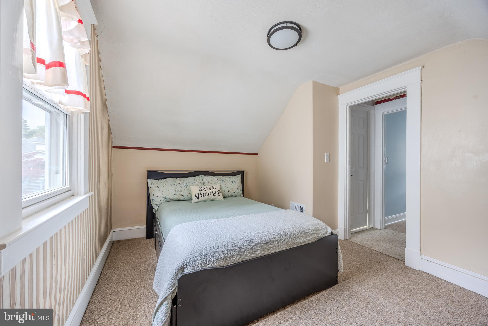 51 Edmondson Ridge Road Catonsville, MD 21228 - Photo 35 of 56