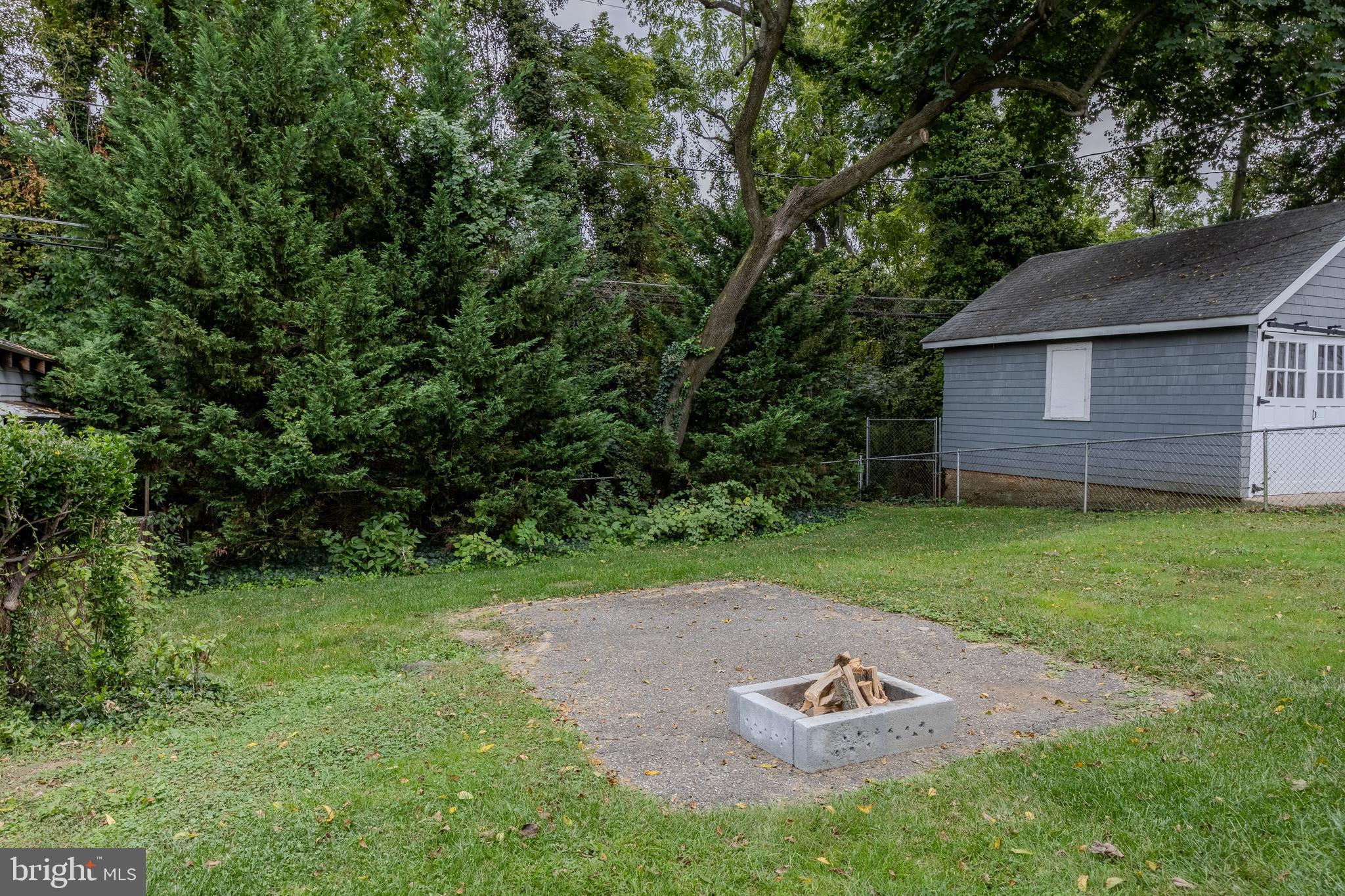 51 Edmondson Ridge Road Catonsville, MD 21228 - Photo 49 of 56