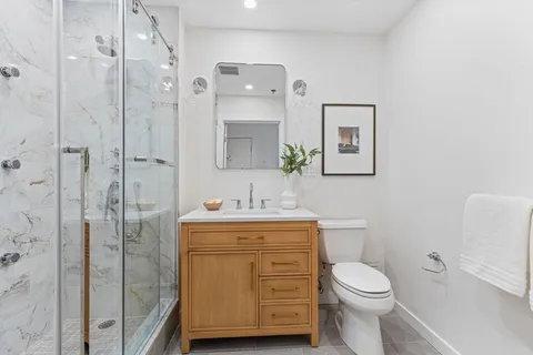 $1,025,000 | 234 Causeway Street, Unit 815, Boston, MA 02114