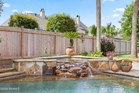 $799,000 | 205 Mission Hills Drive, Broussard, LA 70518