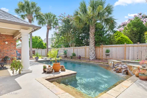 $799,000 | 205 Mission Hills Drive, Broussard, LA 70518