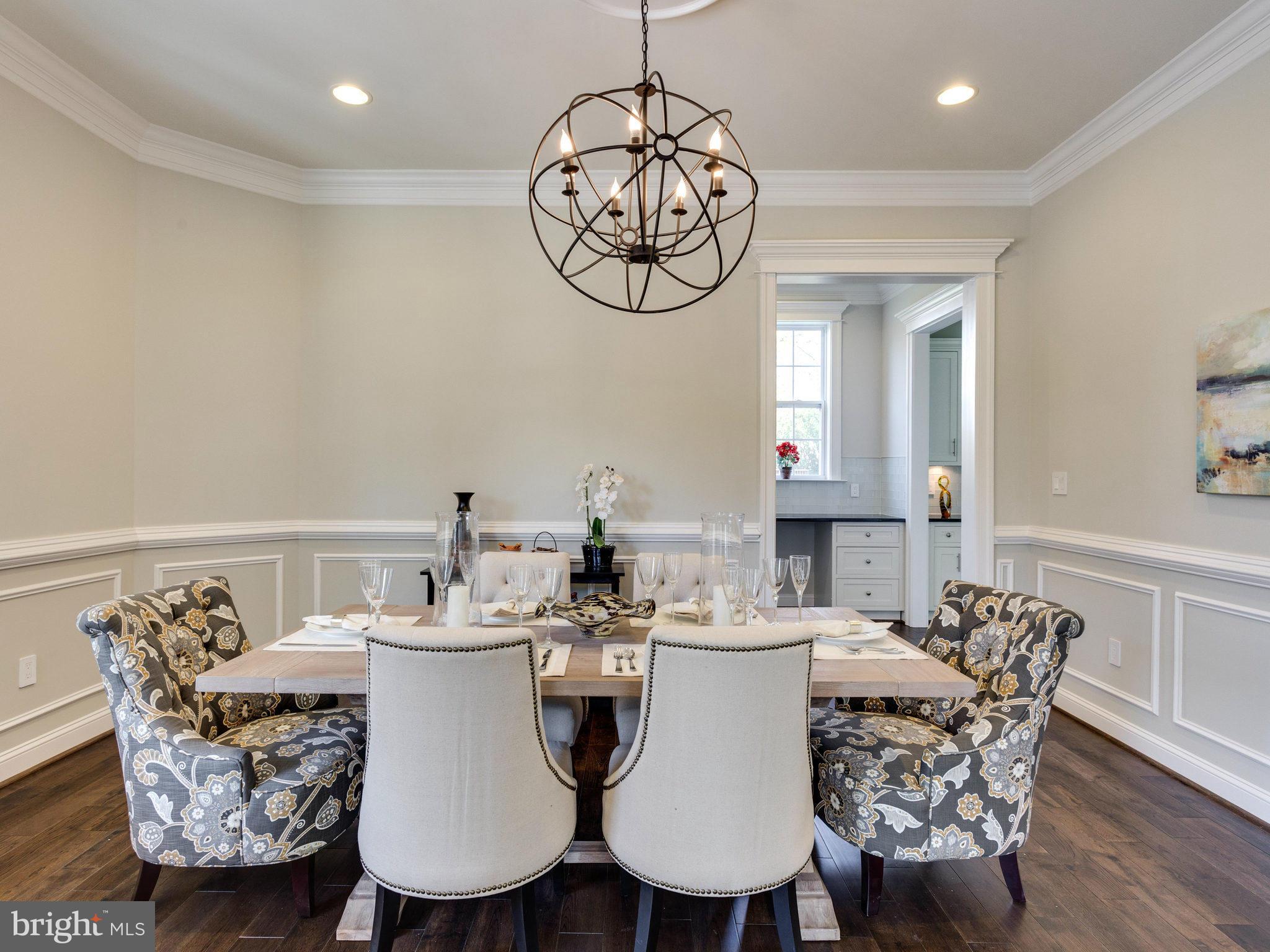 369 Court House Road Southwest Vienna, VA 22180 - Photo 3 of 29 Dining Room