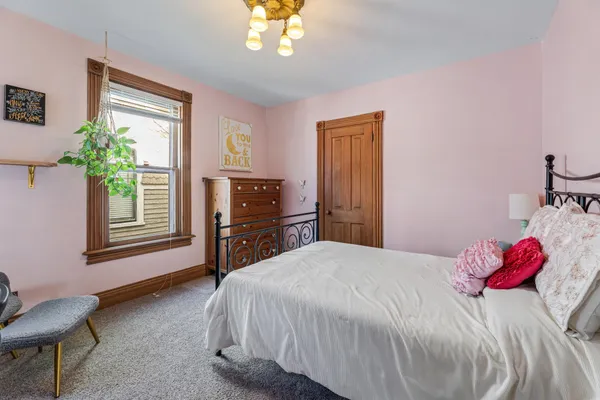 $350,000 | 708 West Broadway Street, Winona, MN 55987