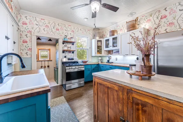 $350,000 | 708 West Broadway Street, Winona, MN 55987