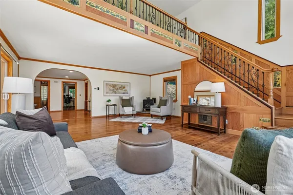 $1,280,000 | 19034 364th Avenue Southeast, Maple Valley, WA 98038