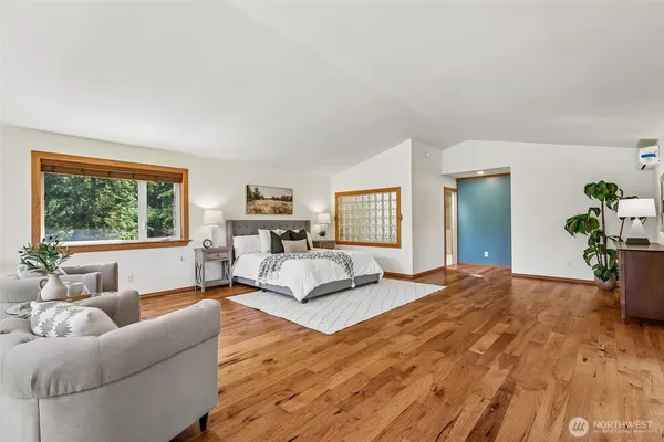$1,280,000 | 19034 364th Avenue Southeast, Maple Valley, WA 98038
