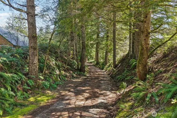 $1,280,000 | 19034 364th Avenue Southeast, Maple Valley, WA 98038