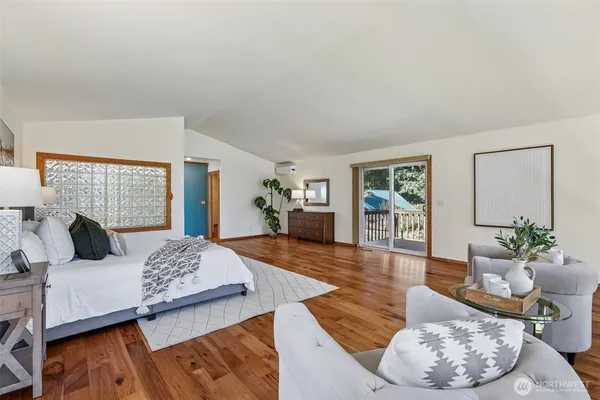 $1,280,000 | 19034 364th Avenue Southeast, Maple Valley, WA 98038