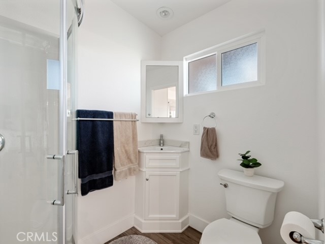30280 Santa Rosa Road Lucerne Valley, CA 92356 - Photo 36 of 66 Third bathroom