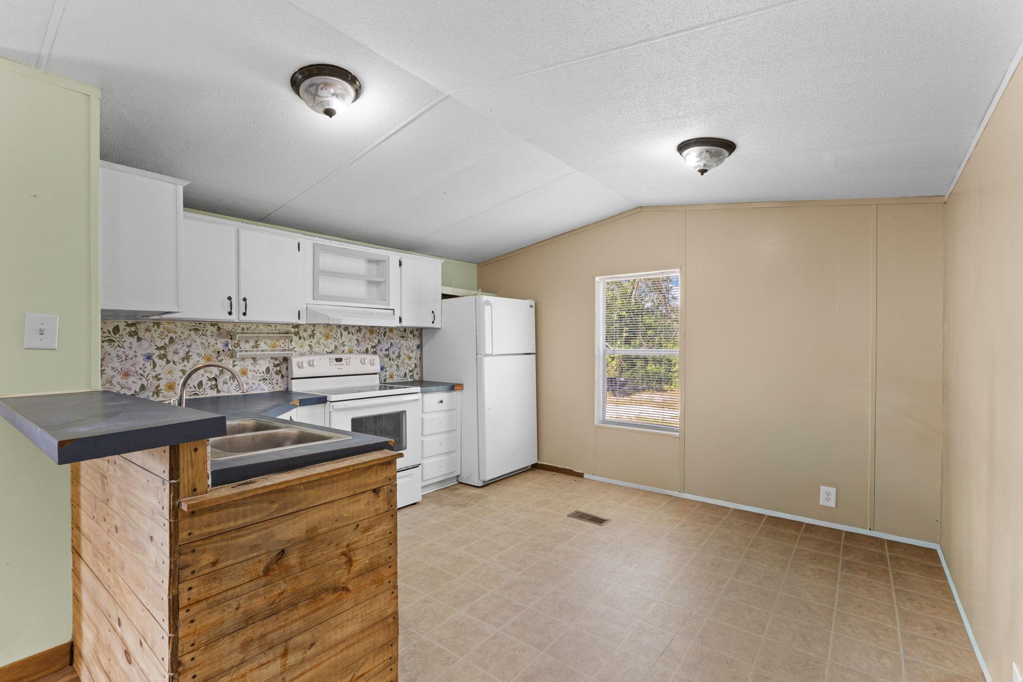 7539 Airport Grade Road Perry, FL 32348 - Photo 10 of 39