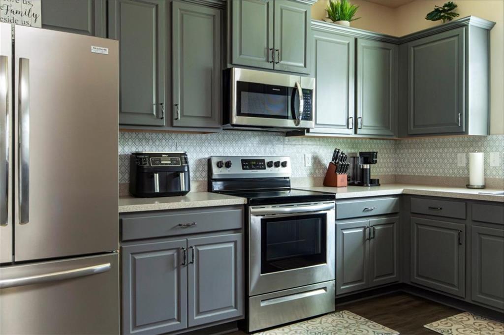 12261 Anchor Way Hampton, GA 30228 - Photo 9 of 31