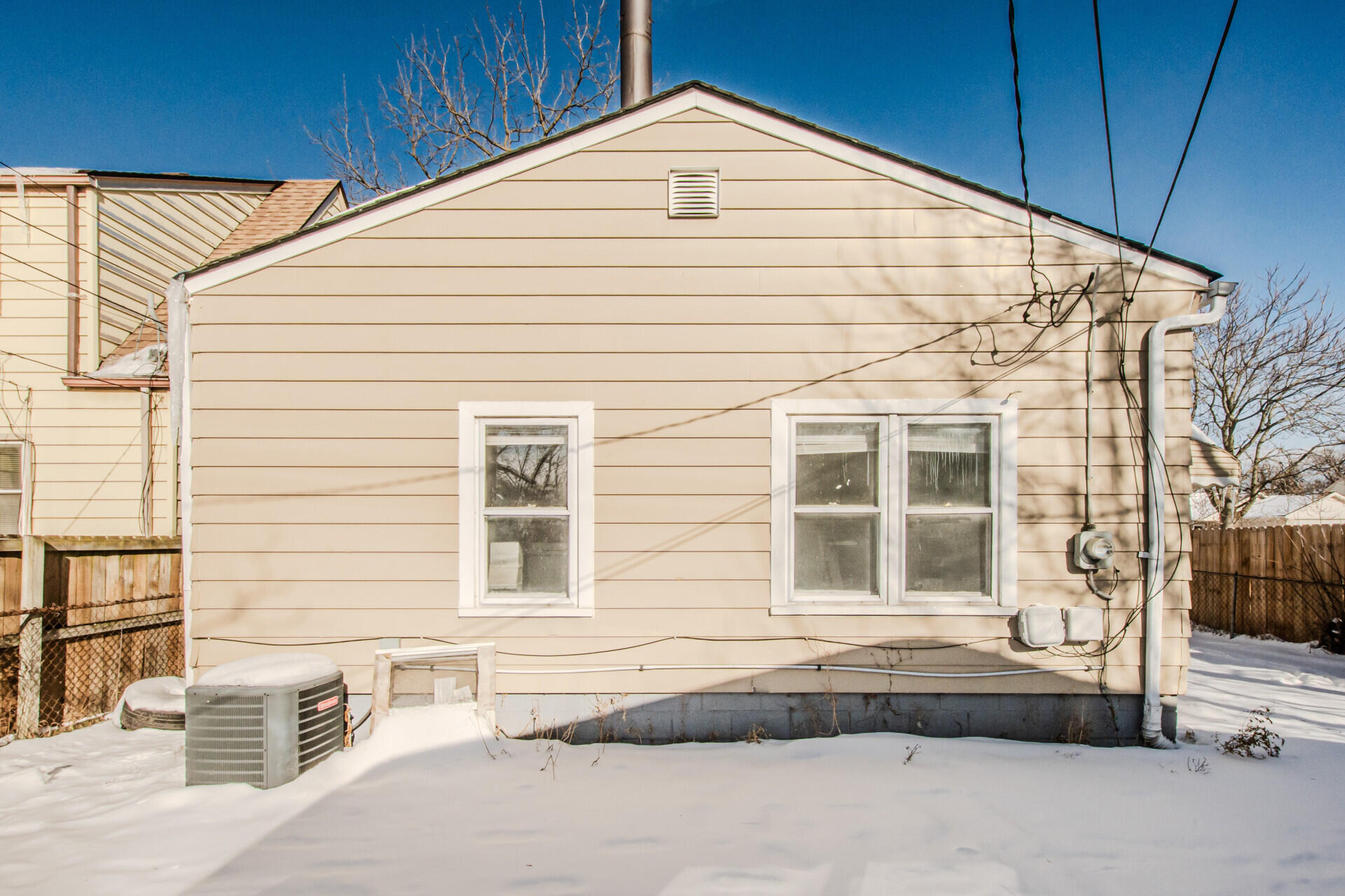 11036 Studebaker Avenue Warren, MI 48089 - Photo 11 of 61 010_12