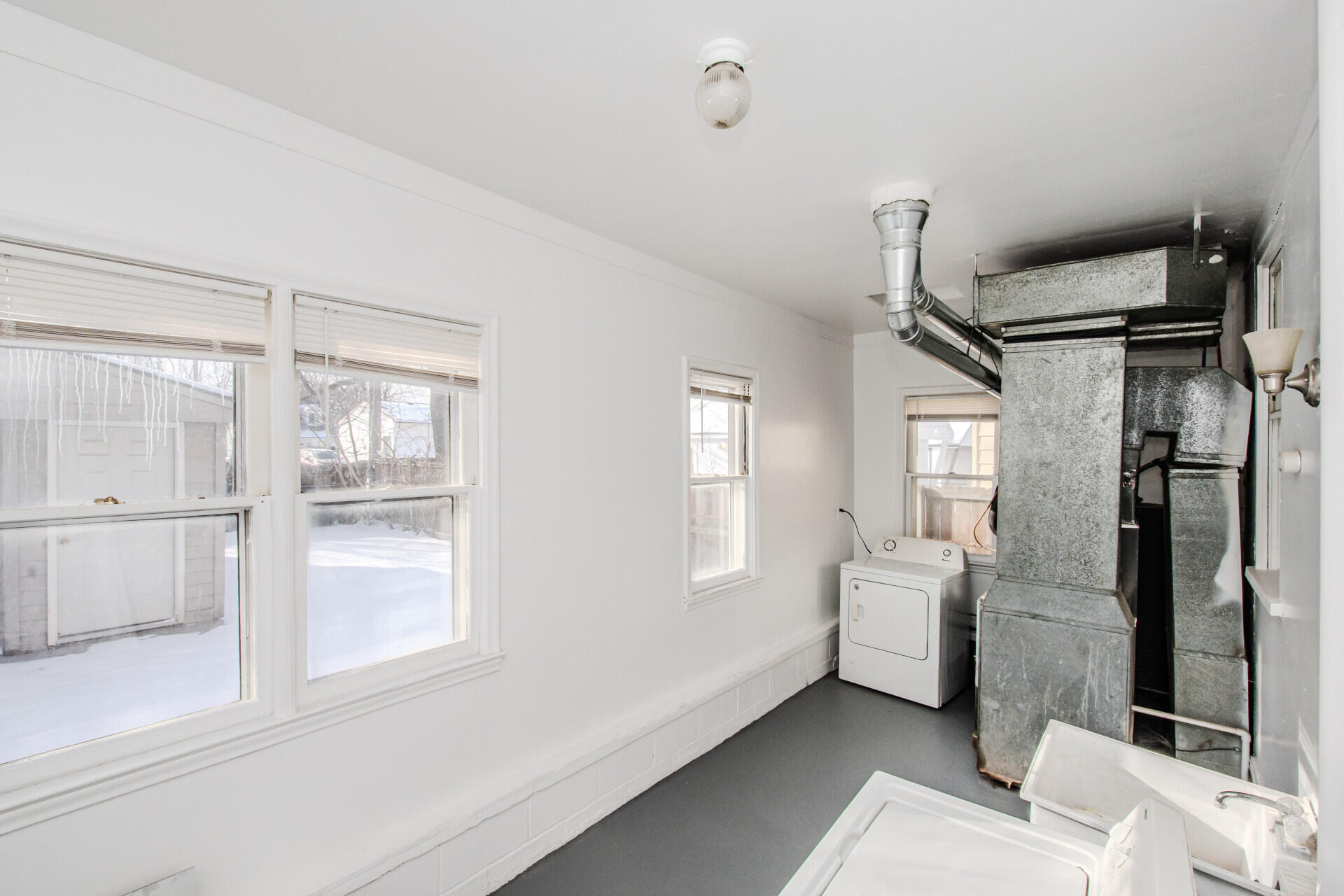 11036 Studebaker Avenue Warren, MI 48089 - Photo 27 of 61 026_32