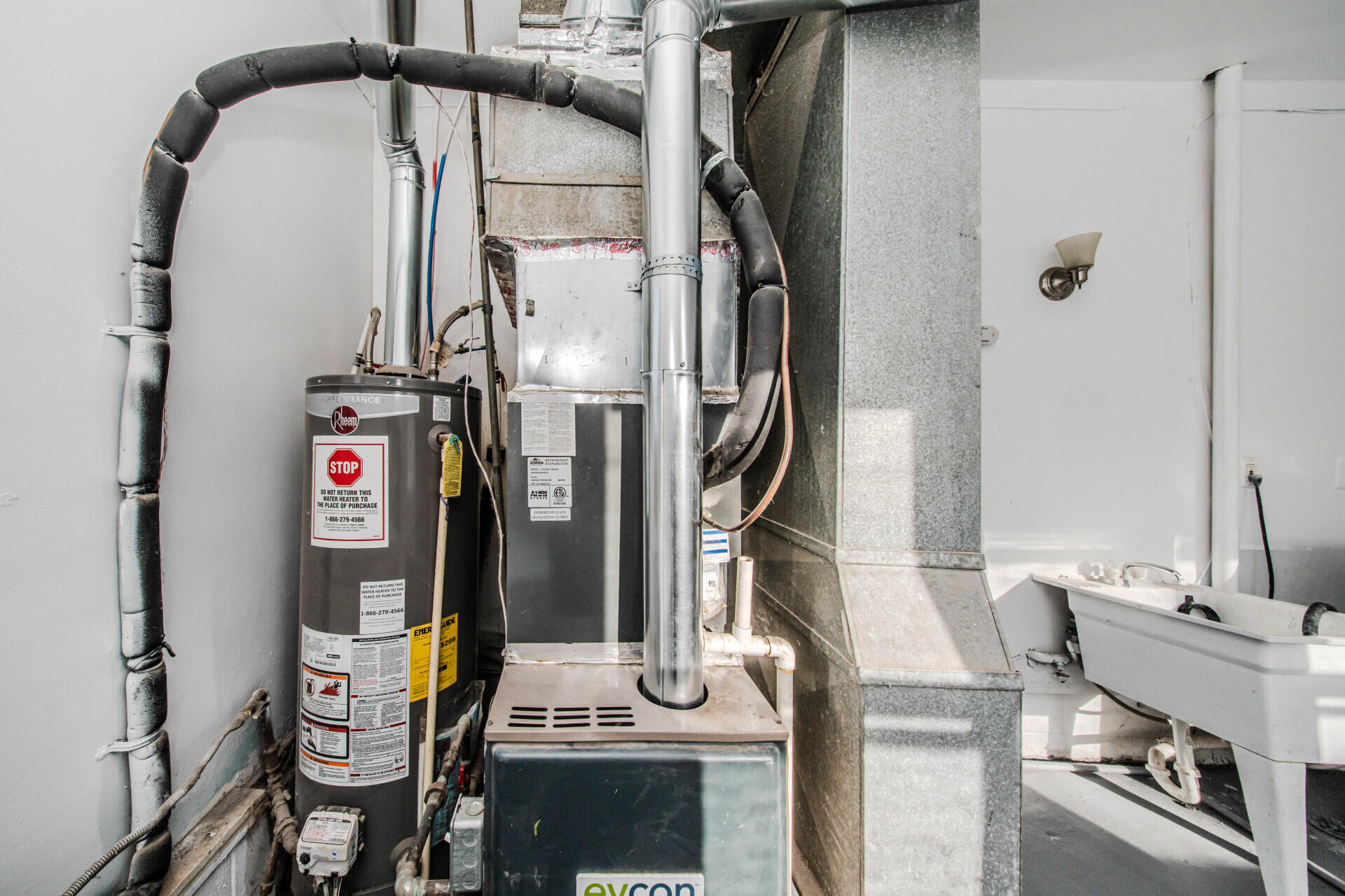 11036 Studebaker Avenue Warren, MI 48089 - Photo 31 of 61 030_36