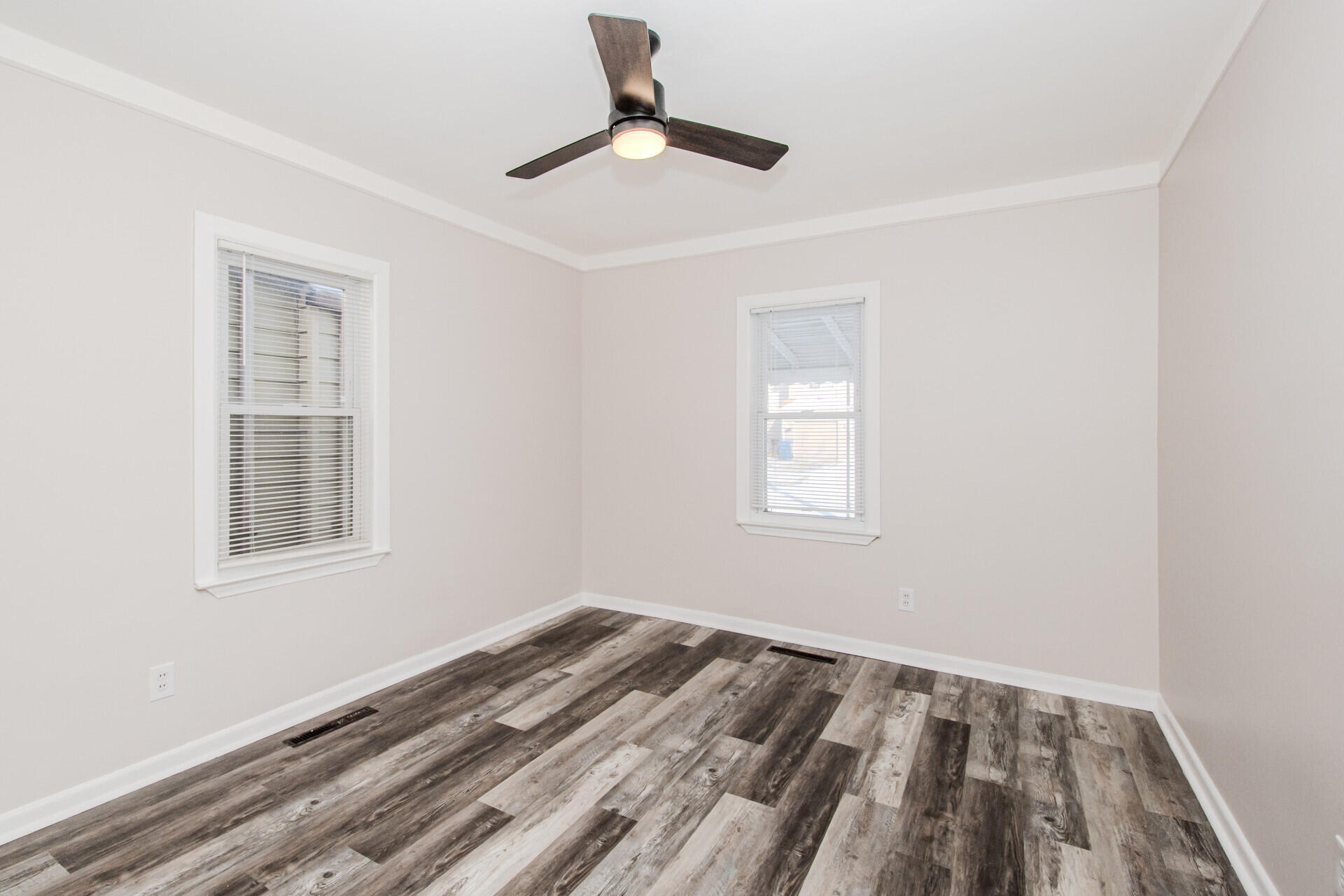 11036 Studebaker Avenue Warren, MI 48089 - Photo 41 of 61 040_43