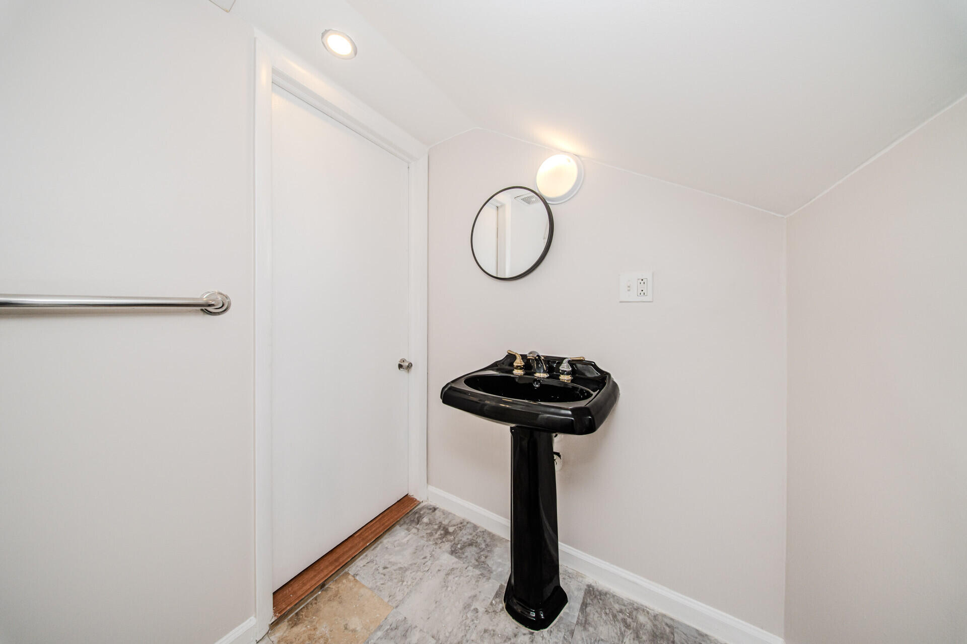 11036 Studebaker Avenue Warren, MI 48089 - Photo 54 of 61 053_60