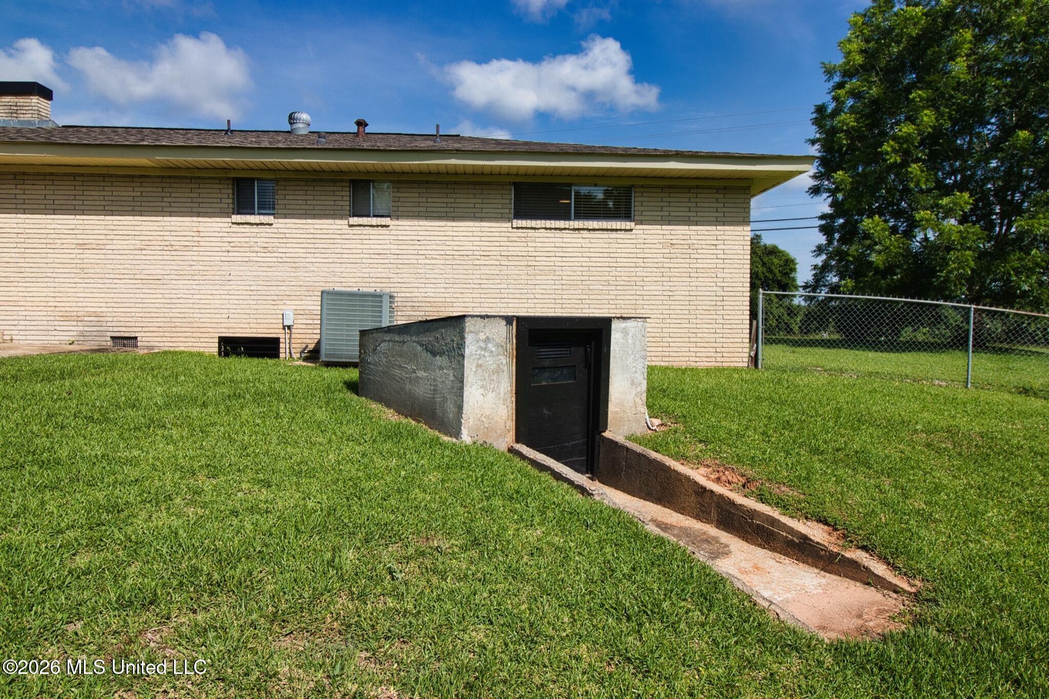 700 Old Richton Road Petal, MS 39465 - Photo 24 of 31 IMG_1058