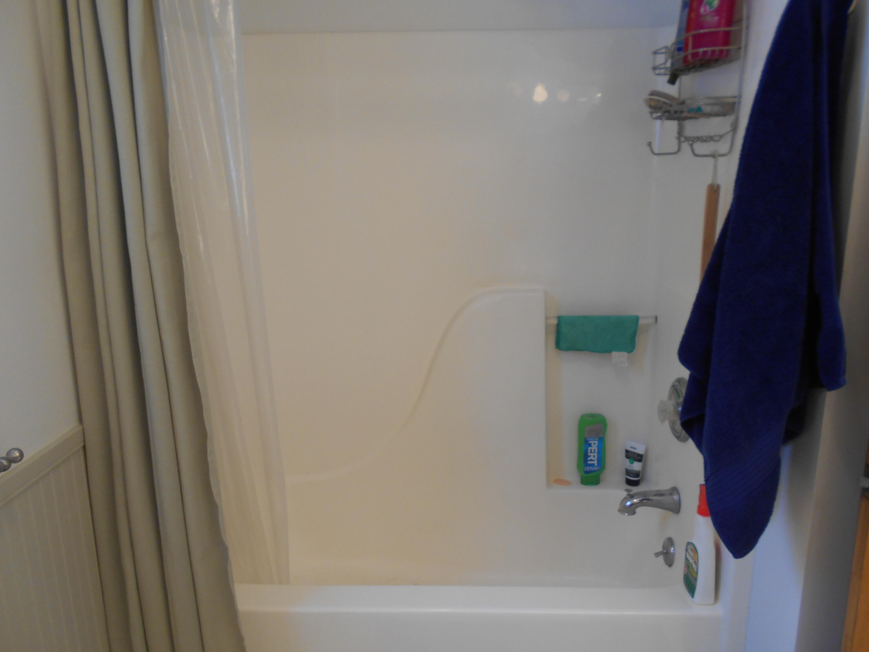 8335 Lamos Road Montague, MI 49437 - Photo 17 of 36 Mainfloor bath
