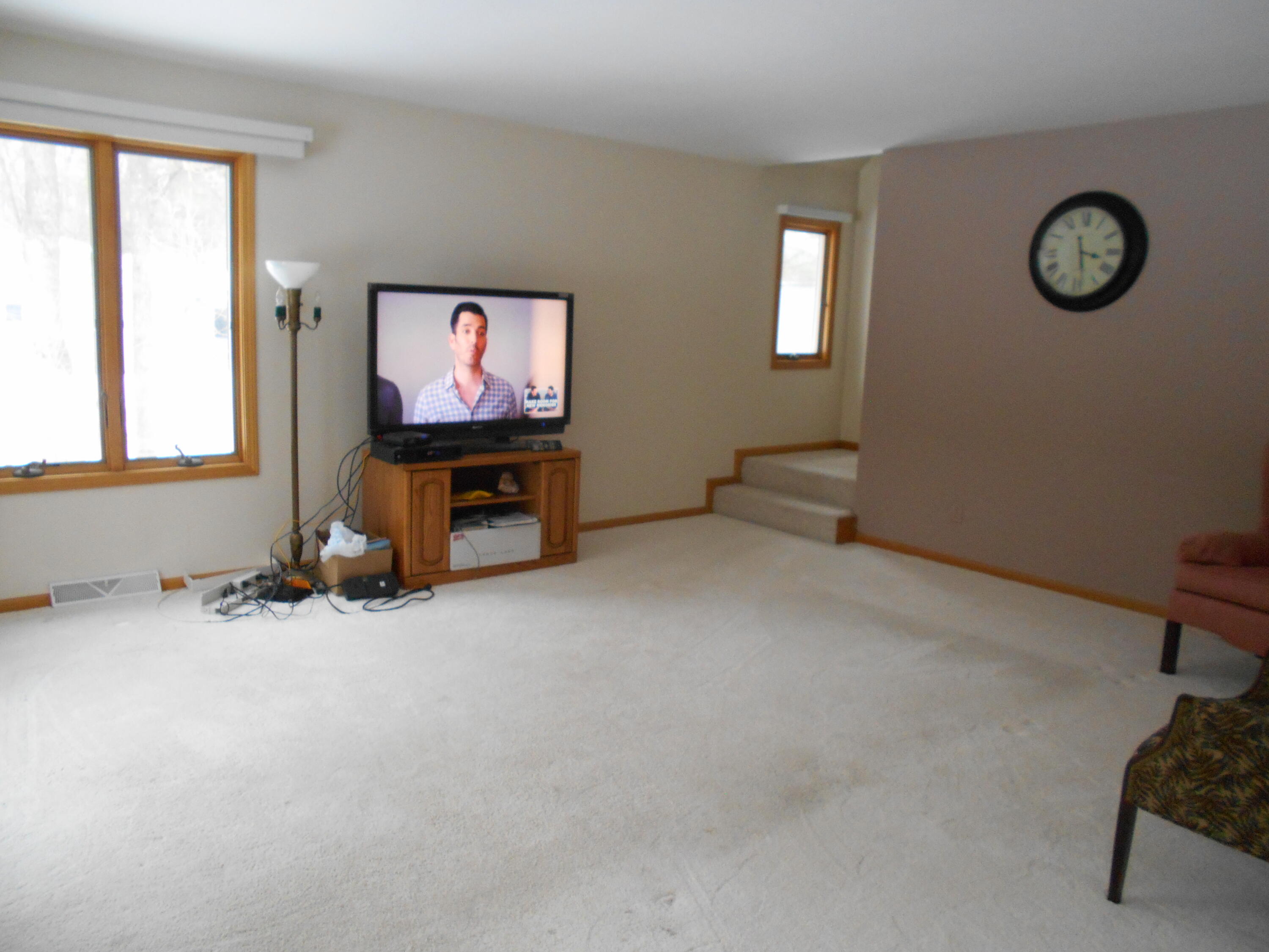 8335 Lamos Road Montague, MI 49437 - Photo 8 of 36 Living room