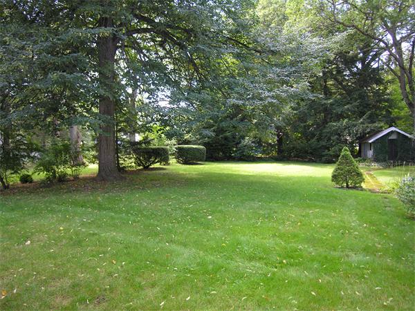 31 Fairview Road Needham, MA 02492 - Photo 3 of 20