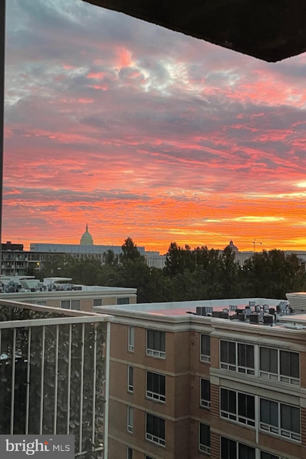 800 4th Street Southwest, Unit S717 Washington, DC 20024 - Photo 30 of 36 Sunset View