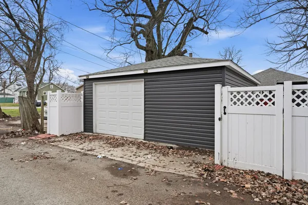 $224,900 | 6249 Monroe Avenue, Hammond, IN 46324