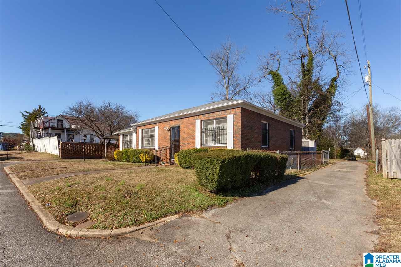 721 West 18th Street Anniston, AL 36201 - Photo 3 of 33