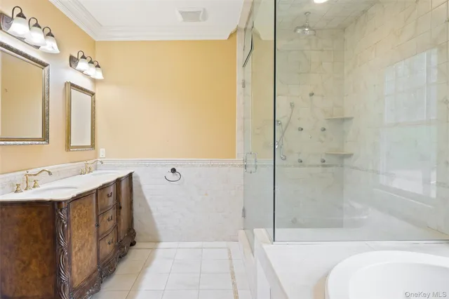 $2,175,000 | 52 Brushy Neck Lane, Westhampton, NY 11977