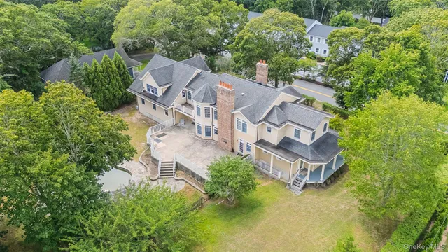 $2,175,000 | 52 Brushy Neck Lane, Westhampton, NY 11977