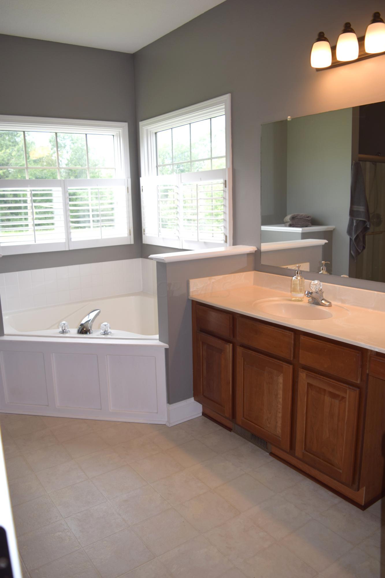 4711 Lock Road Centerburg, OH 43011 - Photo 17 of 55 Gallery Image 17