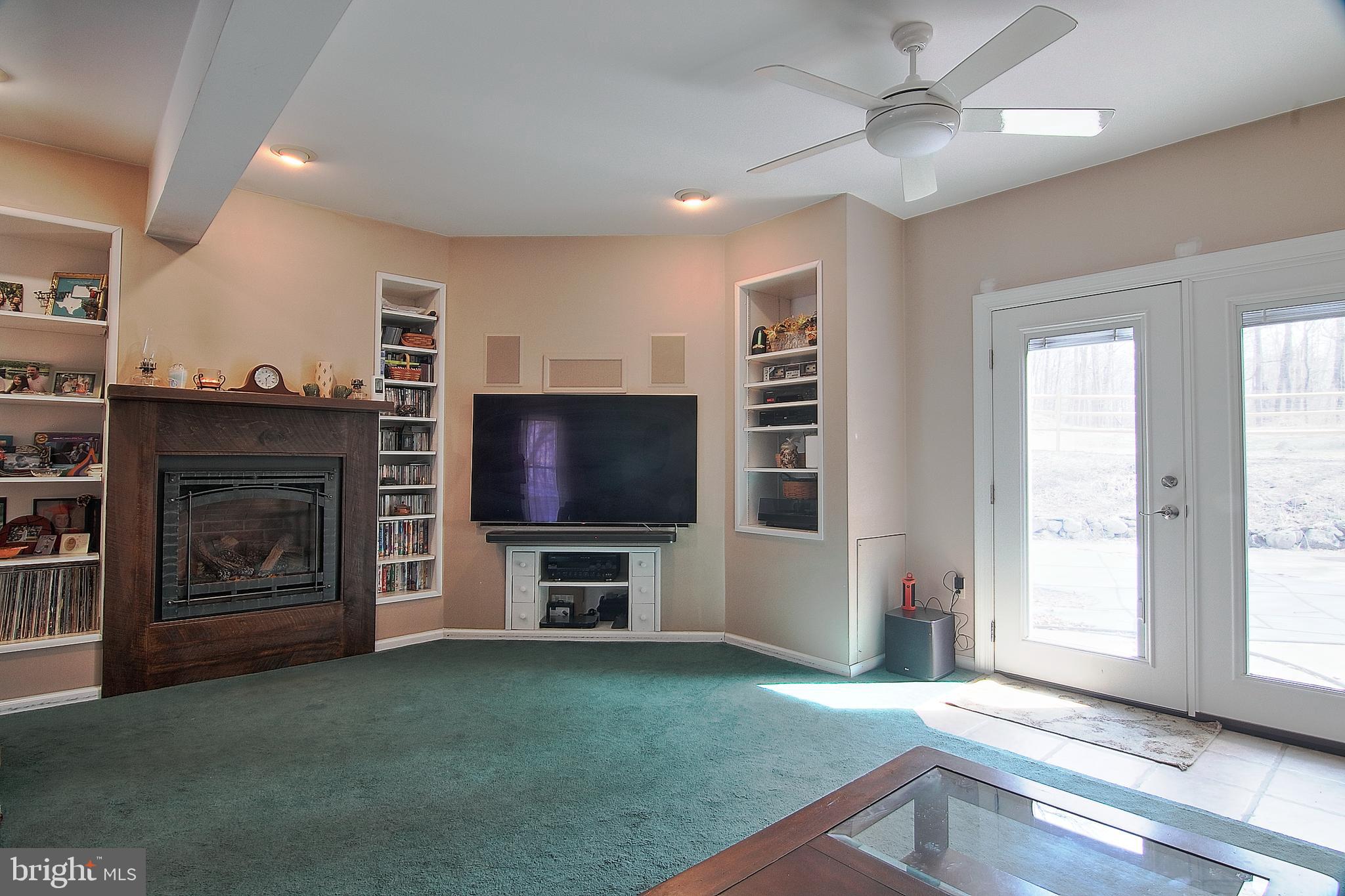 169 Henry Road Barto, PA 19504 - Photo 12 of 36 Family Room