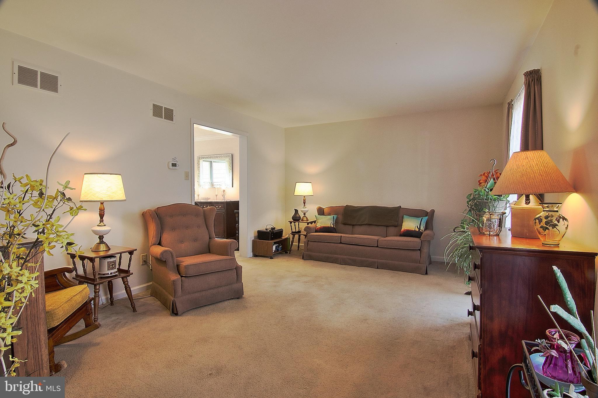 169 Henry Road Barto, PA 19504 - Photo 18 of 36 Living Room