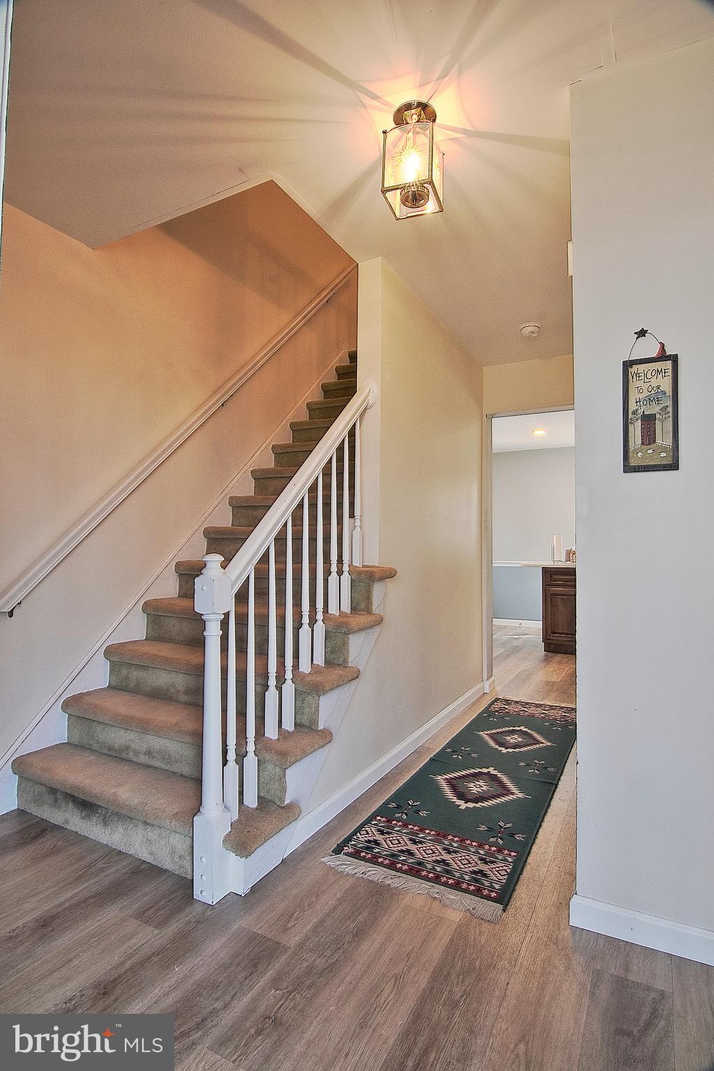 169 Henry Road Barto, PA 19504 - Photo 3 of 36 Entry Hall