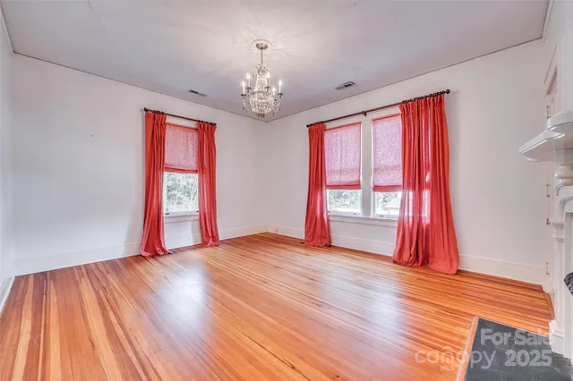 $589,000 | 3 Kings Mountain Street, York, SC 29745