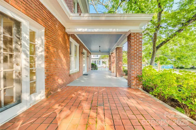 $589,000 | 3 Kings Mountain Street, York, SC 29745