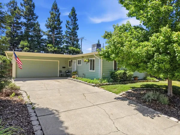 $488,000 | 3701 Chamberlain Way, Carmichael, CA 95608