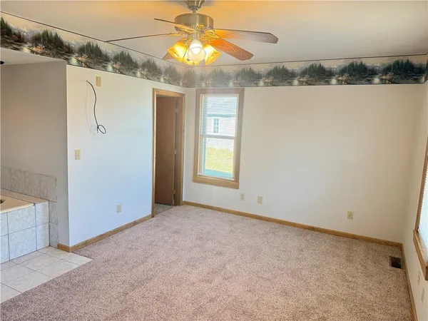 $450,000 | 31435 Lofty Lane, Edwards, MO 65326