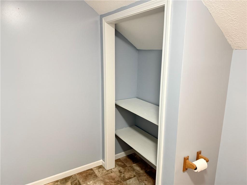 31435 Lofty Lane Edwards, MO 65326 - Photo 27 of 33