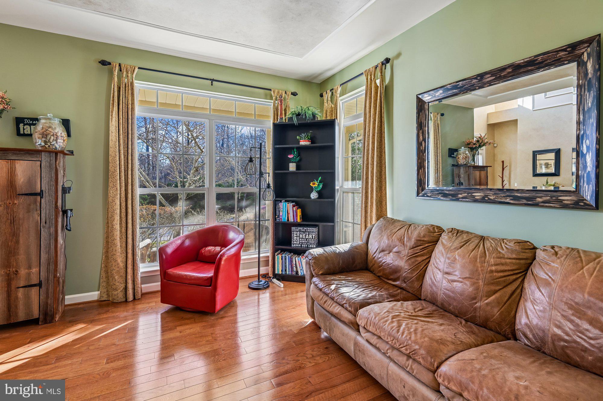 3225 Homewood Road Davidsonville, MD 21035 - Photo 6 of 40 Living Room