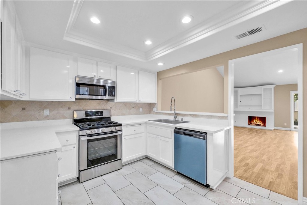 48 Wetstone Irvine, CA 92604 - Photo 7 of 20