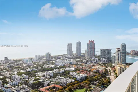 $14,000,000 | 501 West Avenue, Unit 4201/05, Miami Beach, FL 33139