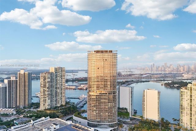 $14,000,000 | 501 West Avenue, Unit 4201/05, Miami Beach, FL 33139