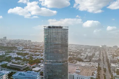 $14,000,000 | 501 West Avenue, Unit 4201/05, Miami Beach, FL 33139