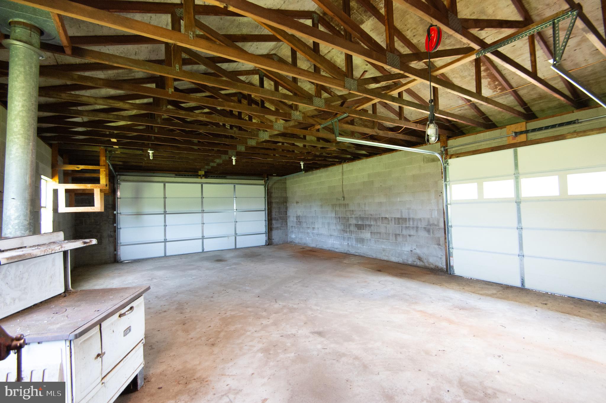 5441 Ragged Point Road Cambridge, MD 21613 - Photo 43 of 44 garage interior