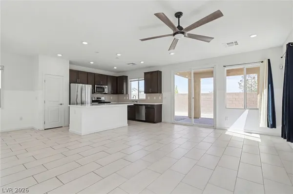 $425,000 | 6710 High Quest Street, North Las Vegas, NV 89086