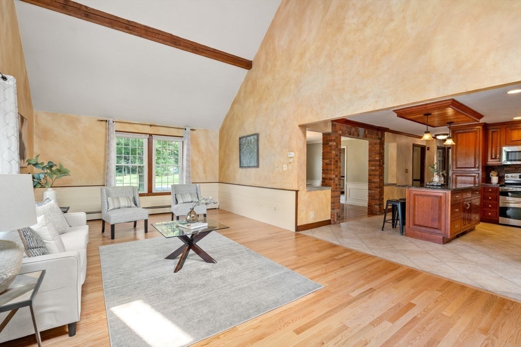 163 Old Farm Road North Andover, MA 01845 - Photo 11 of 35 Gallery Image 11
