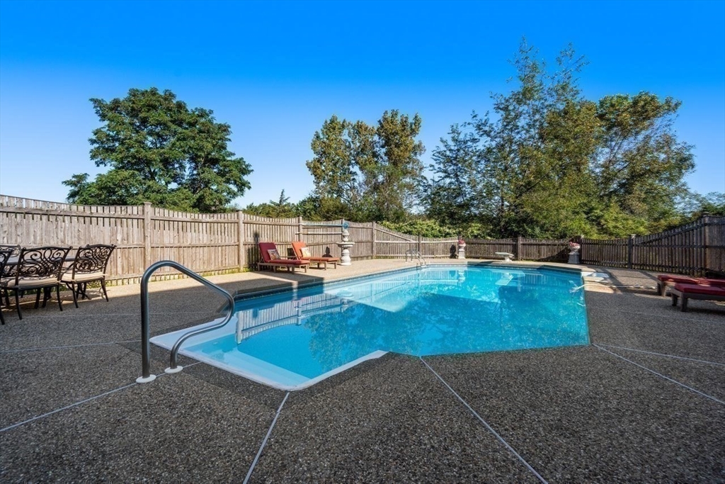 163 Old Farm Road North Andover, MA 01845 - Photo 25 of 35 Gallery Image 25