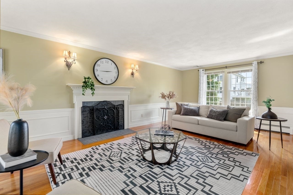 163 Old Farm Road North Andover, MA 01845 - Photo 4 of 35 Gallery Image 4