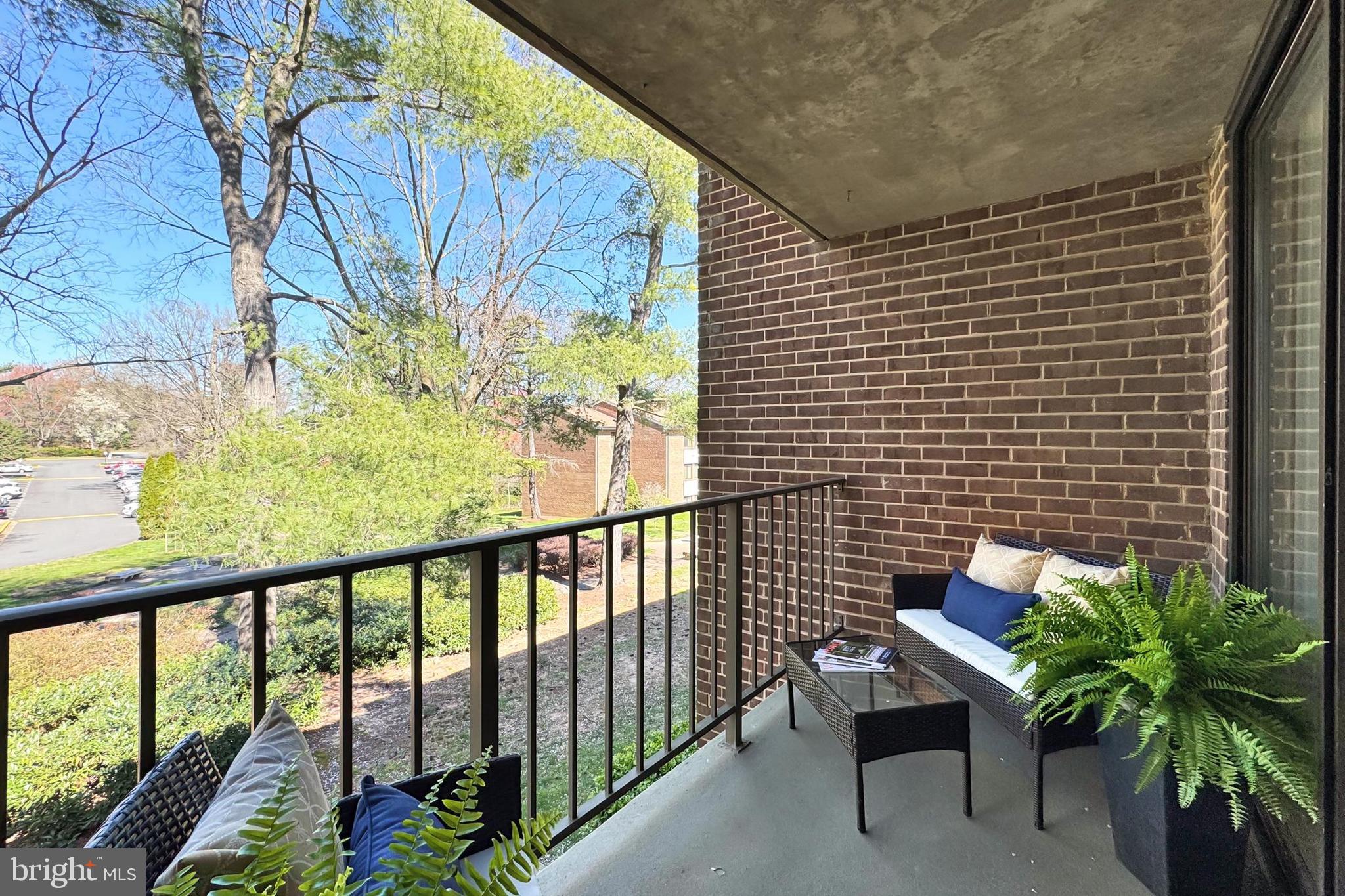 1439 Northgate Square, Unit 12A Reston, VA 20190 - Photo 9 of 40 Solid Covered Ceiling
