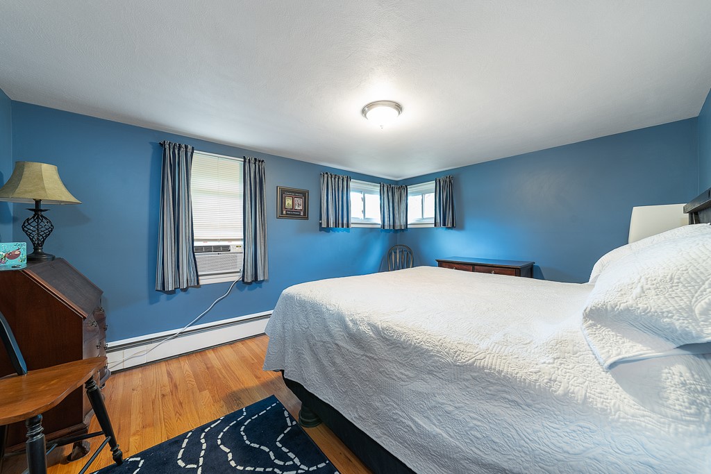 47 Nipsah Road Warwick, RI 02818 - Photo 12 of 21